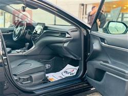 تۆیۆتا کامری